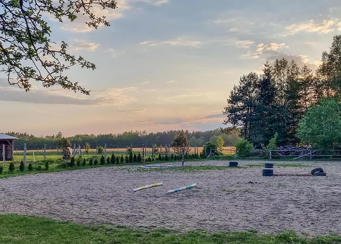 2 Bedroom Cozy In Rekowo 펜션